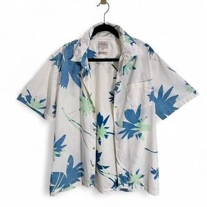 Quiksilver Waterman Collection blue white floral short sleeve Hawaiian shirt